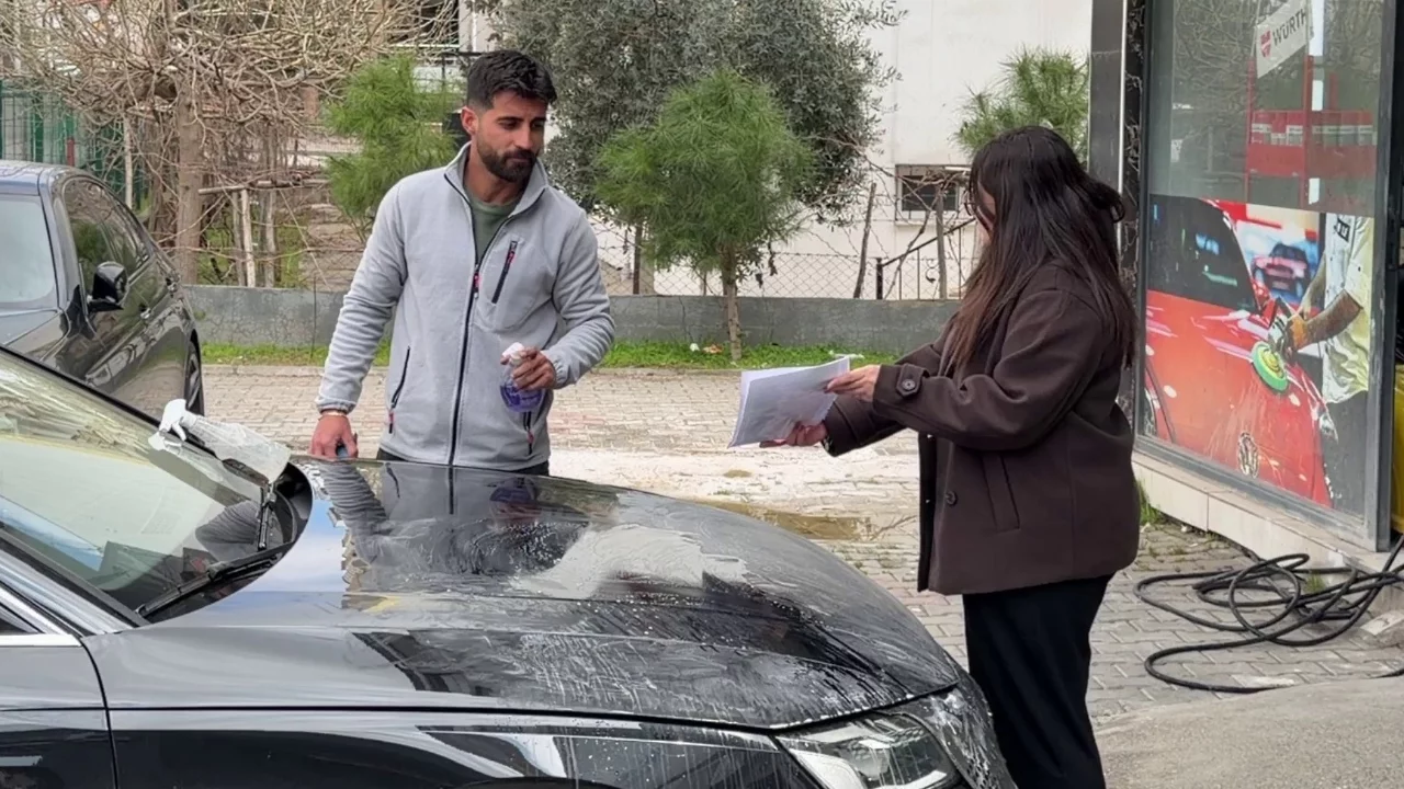Altınşehir Mahallesi'nde bulana &ccedil;eyrek altın verecekler
