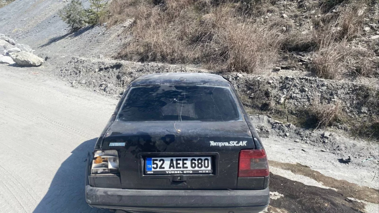 Bilecik'te lastiği patlayan otomobil takla attı: 1 yaralı