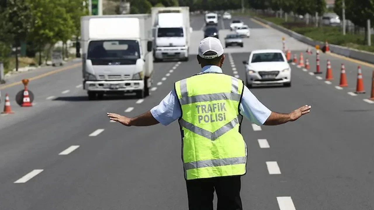 İstanbul'da bazı yollar trafiğe kapatılacak! İşte alternatif g&uuml;zergahlar