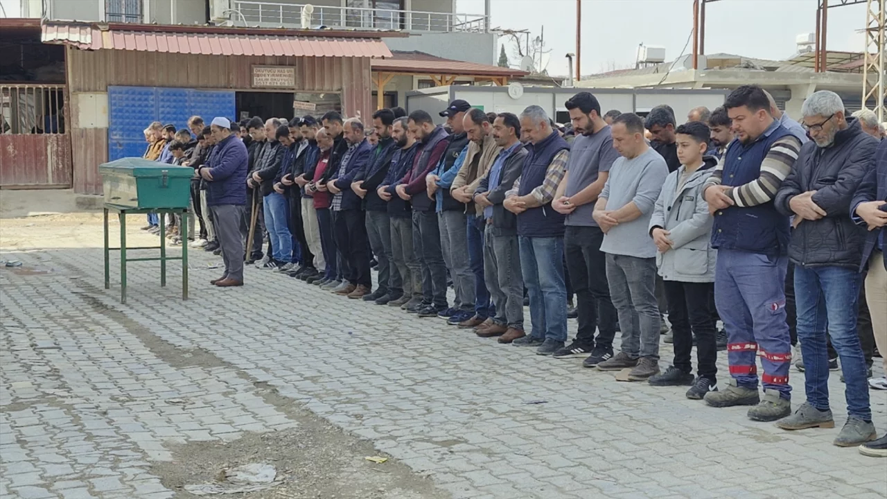Hatay'da derede boğulan 4 yaşındaki &ccedil;ocuk defnedildi