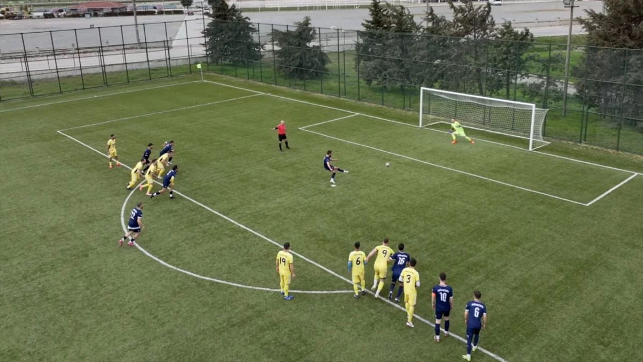 Edirne'de amat&ouml;r futbol takımı tek penaltı atışı i&ccedil;in 226 kilometre yol katetti