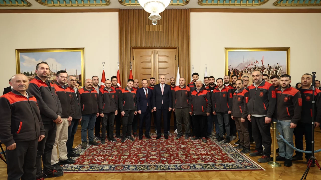 TBMM Başkanı Kurtulmuş, Meclis personeliyle bayramlaştı