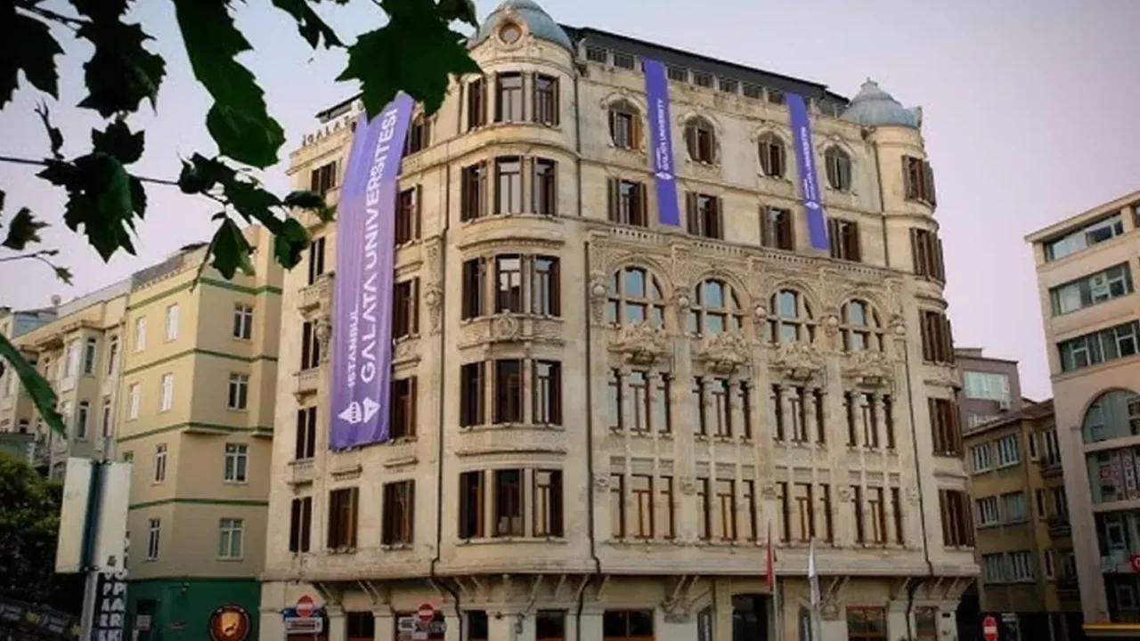 Şişhane'deki Frej Apartmanı rekor fiyata satıldı