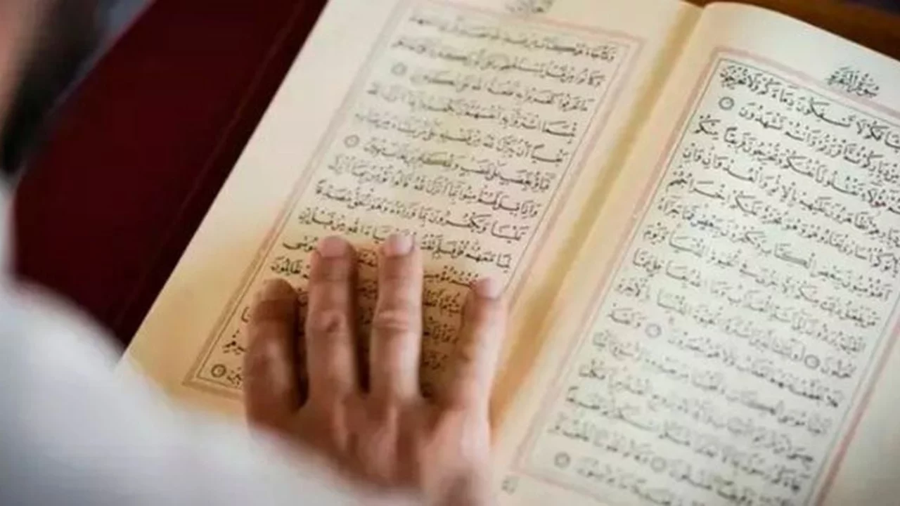 Arefe G&uuml;n&uuml; 1000 İhlas okumanın fazileti: Arefe G&uuml;n&uuml; 1000 İhlas ne zaman okunur?