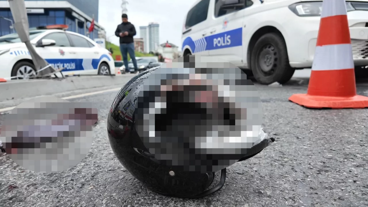 Plastik kask y&uuml;z&uuml;nden feci şekilde can verdi!