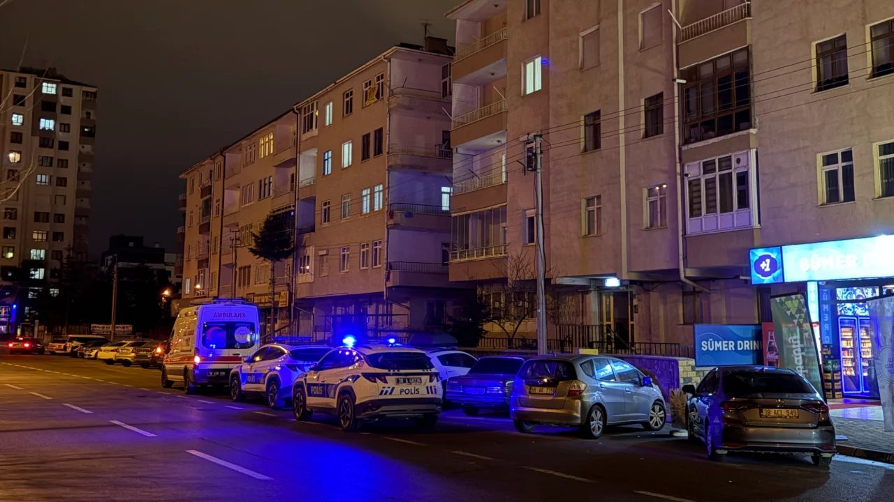 Mezarlık ziyareti d&ouml;n&uuml;ş&uuml; eşini evde &ouml;l&uuml; buldu
