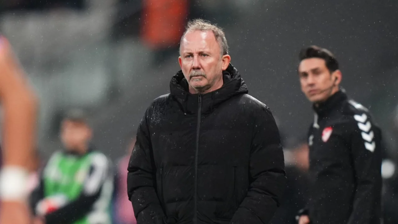 Sergen Yalçın: "Beşiktaş olarak hakemlerden dertliyiz"