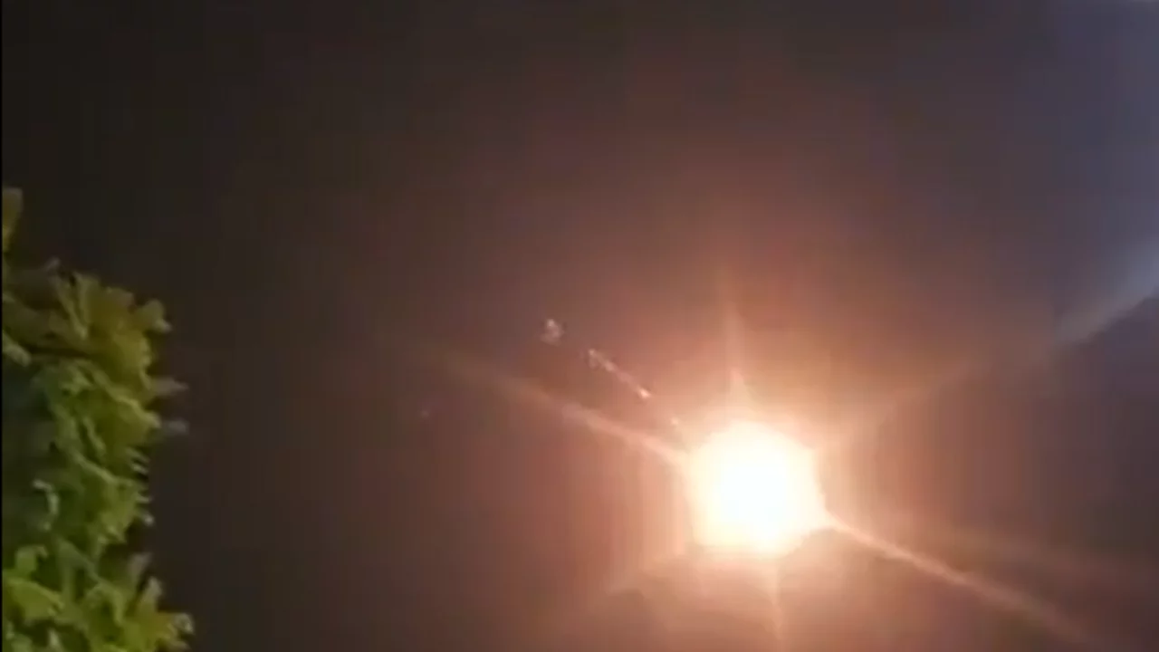 İran'dan İsrail'e füze saldırısı! Kritik bölge hedefte...