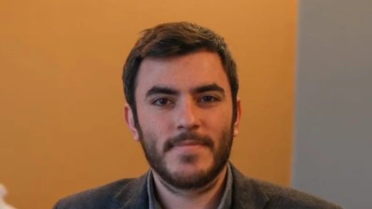 Gazeteci İsmail Arı gözaltına alındı
