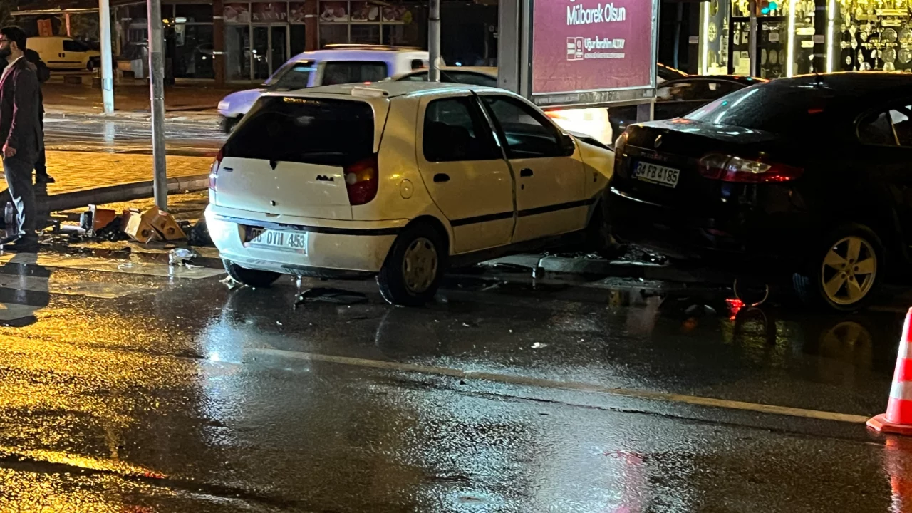 Konya'da otomobiller çarpıştı: 2 yaralı