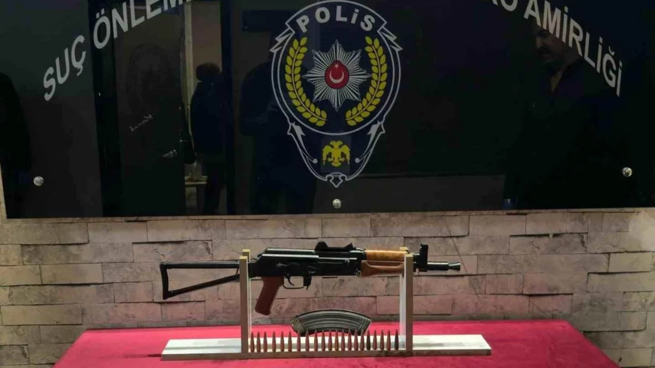 Gaziantep'te t&uuml;fek ile 21 adet fişek ele ge&ccedil;irildi
