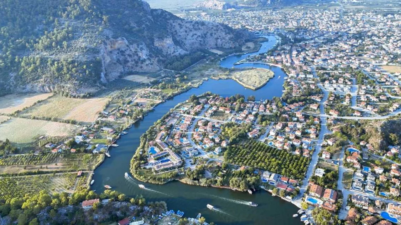 Ege'nin saklı labirenti dronla görüntülendi: Görenleri büyülüyor 