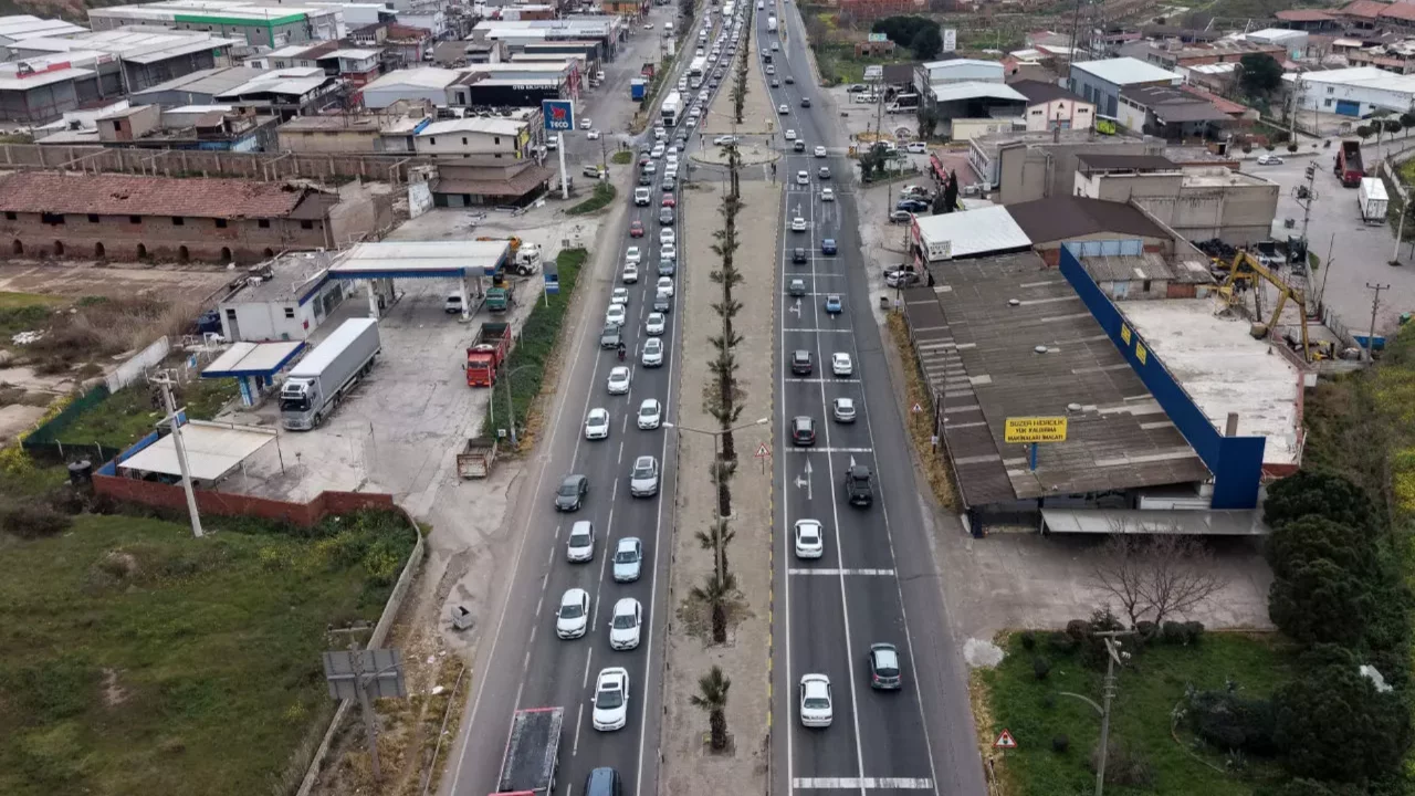 Yola &ccedil;ıkacak s&uuml;r&uuml;c&uuml;ler dikkat! T&uuml;rkiye'de kaza kara noktaları a&ccedil;ıklandı