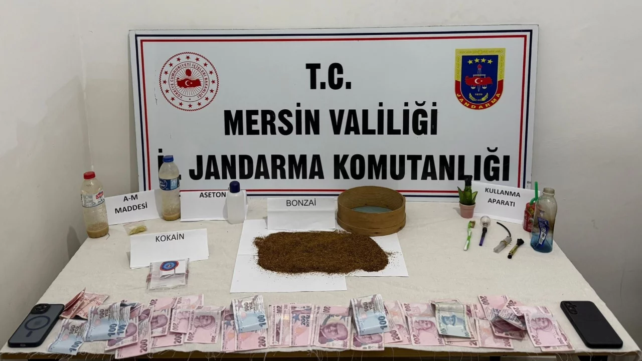 Mersin'de uyuşturucu operasyonu: 4 ş&uuml;pheli yalandı