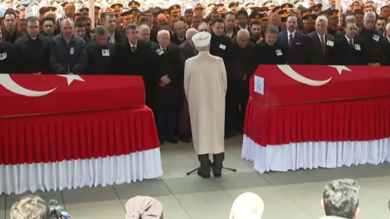 Şehit olan ASELSAN teknisyenlerine son veda! Bah&ccedil;eli ve &Ouml;zel de katıldı