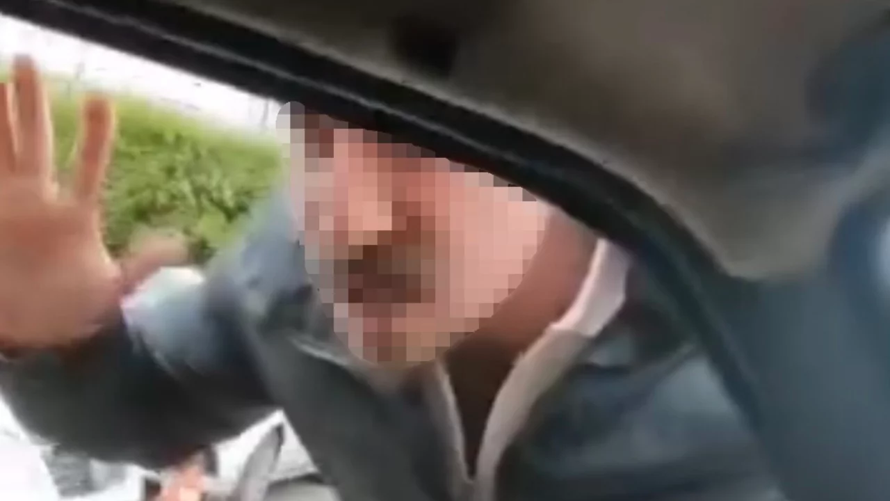 Ailesinin yanında saldırıya uğradı: Fatura pahalıya patladı...