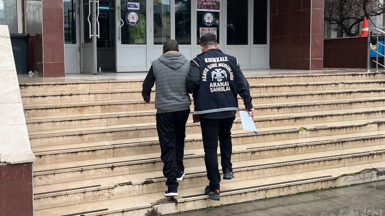 Kırıkkale'de aranan 3 h&uuml;k&uuml;ml&uuml; polis operasyonuyla yakalandı