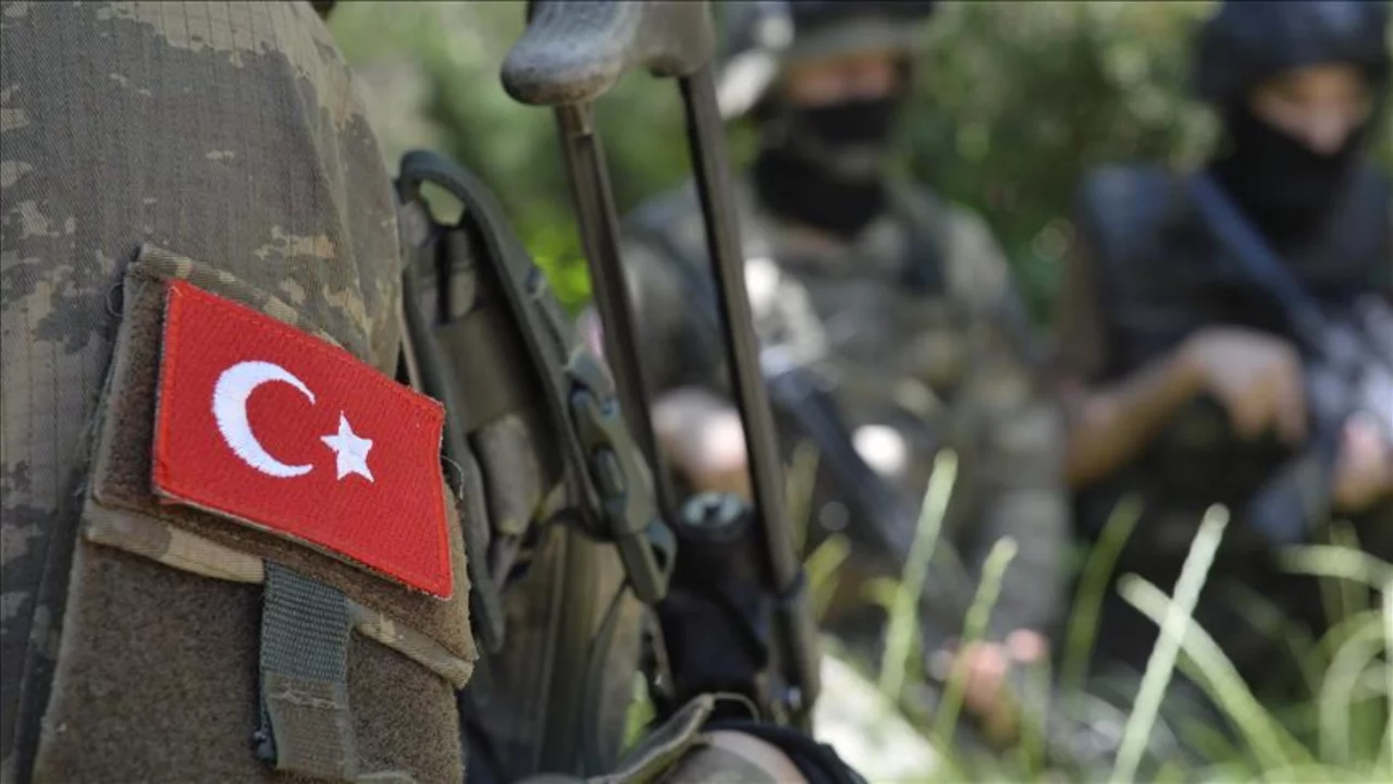 Kalp krizi ge&ccedil;iren asker hayatını kaybetti