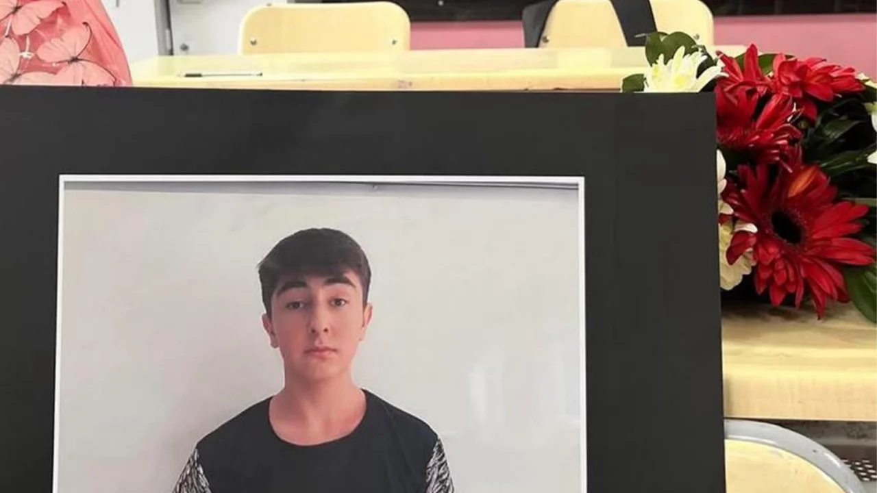 Bolu'da g&ouml;lette boğulan 13 yaşındaki Tanju okulunda dualarla anıldı