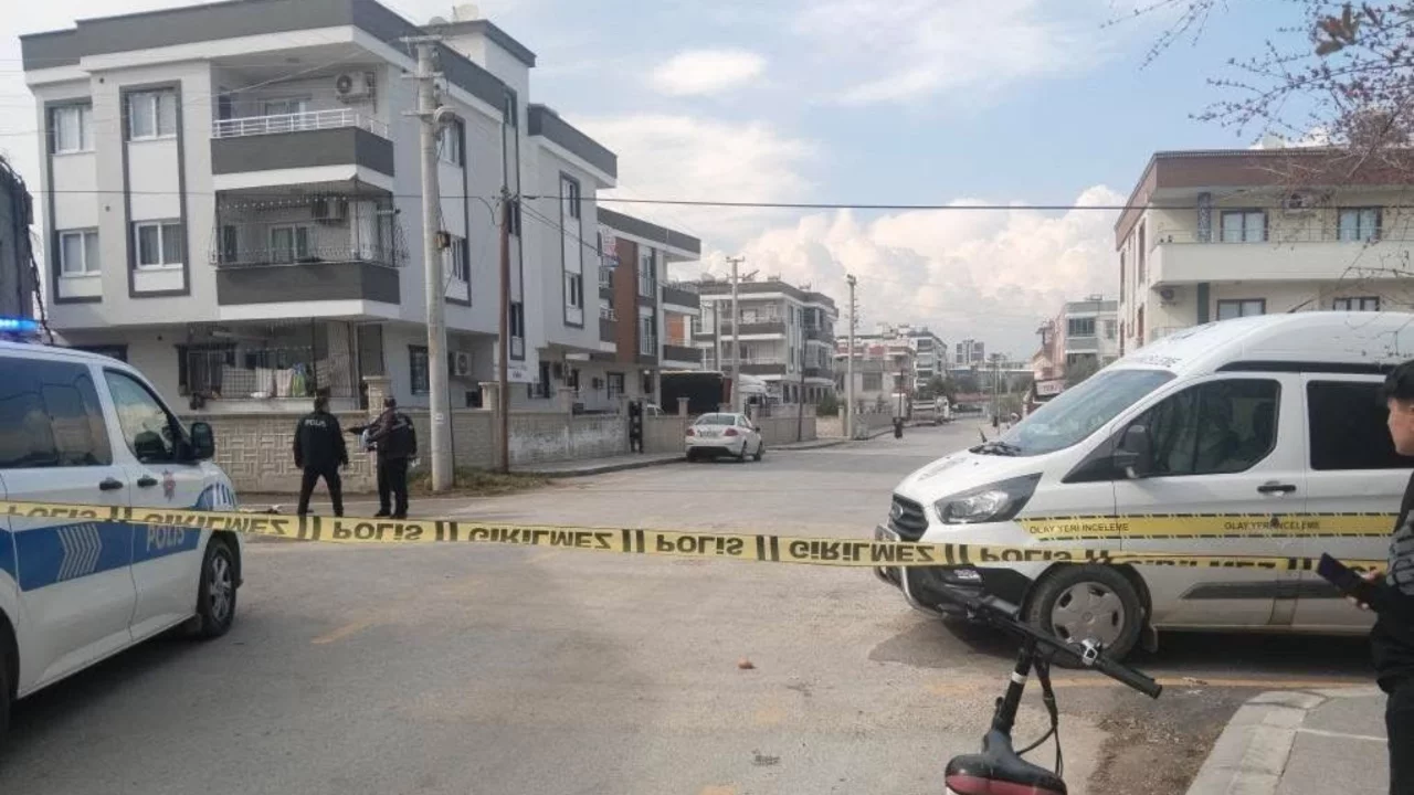 Uzaklaştırma kararını kaldırttığı kocası tarafından bı&ccedil;aklanan kadın ağır yaralandı