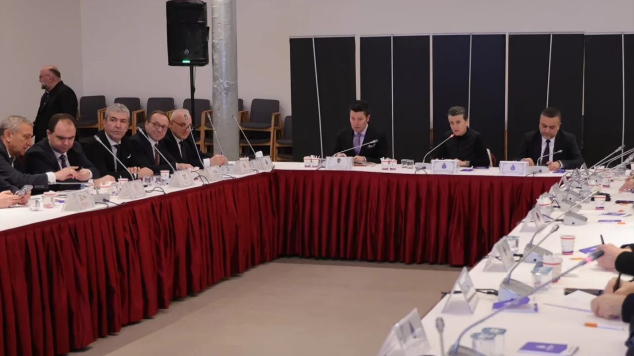 İstanbul'da kuralları ihlal eden 7 şof&ouml;r&uuml;n toplu taşıma aracı kullanım belgesi iptal edildi