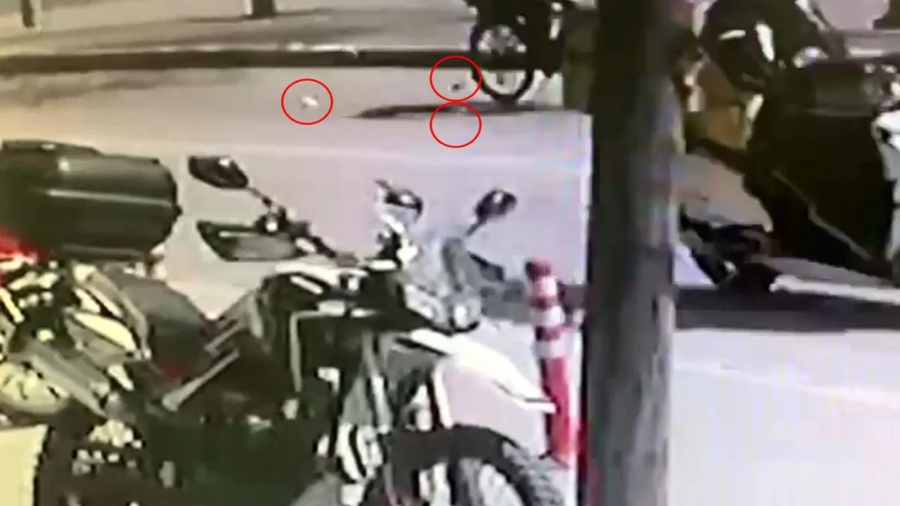 Esnaf, yolda bulduğu parayı sahibine ulaştırmak i&ccedil;in seferber oldu
