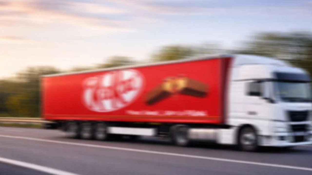 12 ton &uuml;r&uuml;n buhar oldu! Koca tırı &ccedil;aldılar!