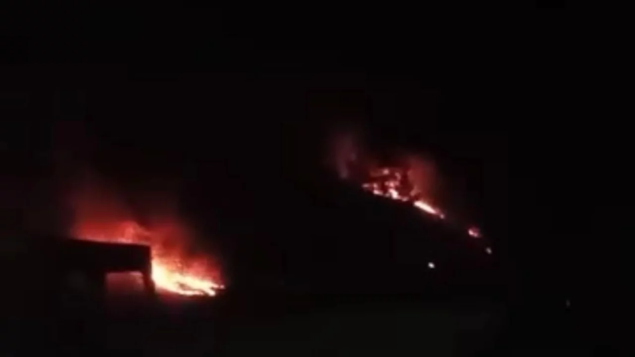 Ormanda &ccedil;ıkan &ouml;rt&uuml; yangını s&ouml;nd&uuml;r&uuml;ld&uuml;