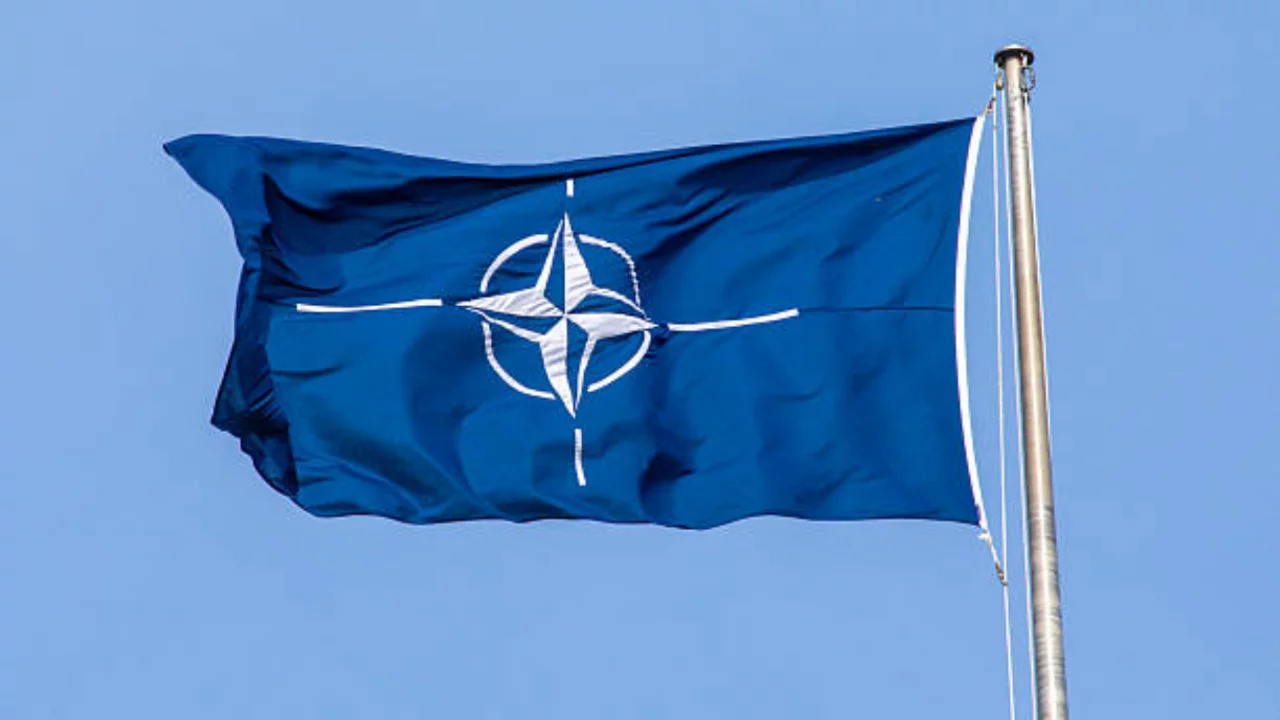 NATO'dan T&uuml;rkiye'de d&uuml;zenlenecek zirveye dair '100 g&uuml;n kaldı' paylaşımı
