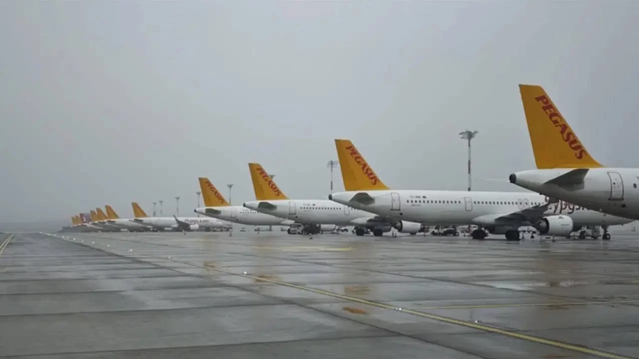 Hava ulaşımına yağmur engeli! İptaller peş peşe geldi