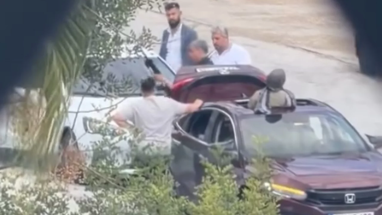 Mersin'de d&uuml;ğ&uuml;n konvoyunda havaya ateş a&ccedil;an ş&uuml;pheli yakalandı