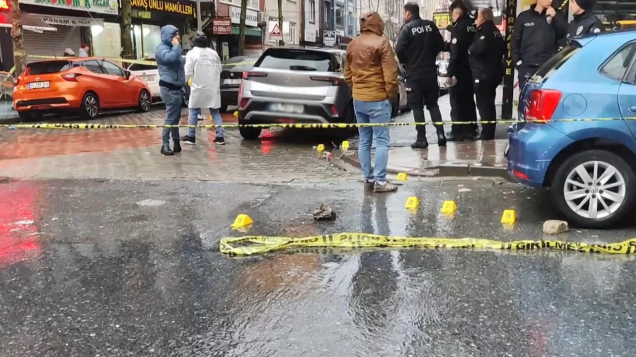 Yol verme tartışmasında silahlar konuştu: 1 &ouml;l&uuml;