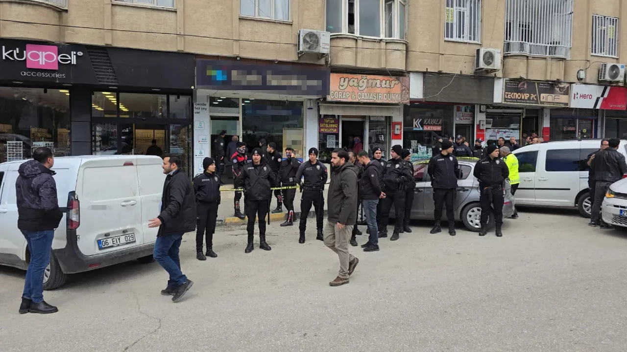 Gaziantep'te alacak verecek kavgası kanlı bitti! Bir kişi silahla yaralandı