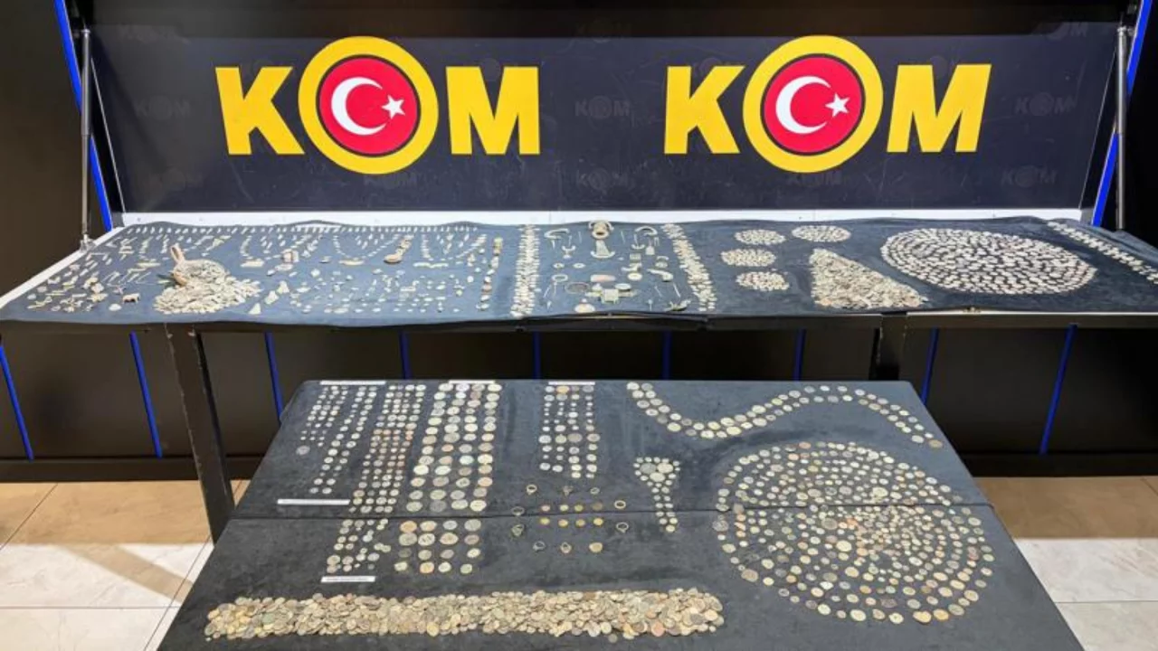 Hobi bah&ccedil;esinden milyonluk tarihi eserler ele ge&ccedil;irildi