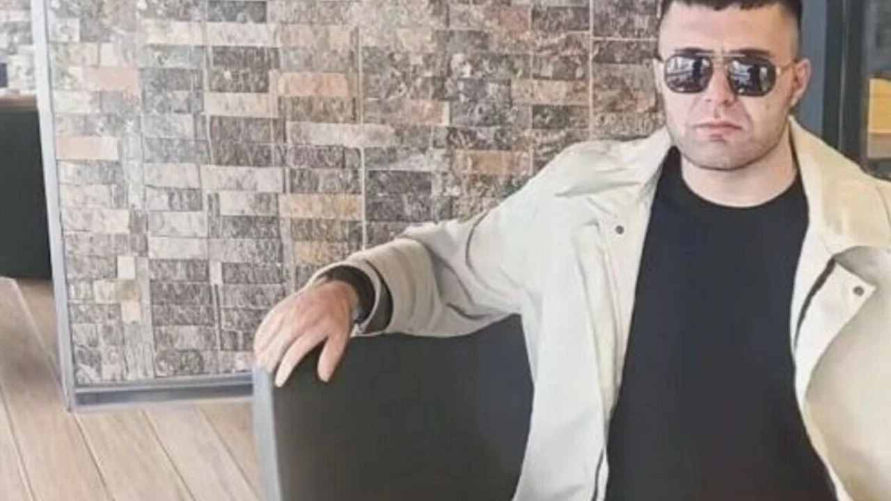 Evinde uyurken balkondan giren kişi tarafından &ouml;ld&uuml;r&uuml;ld&uuml;