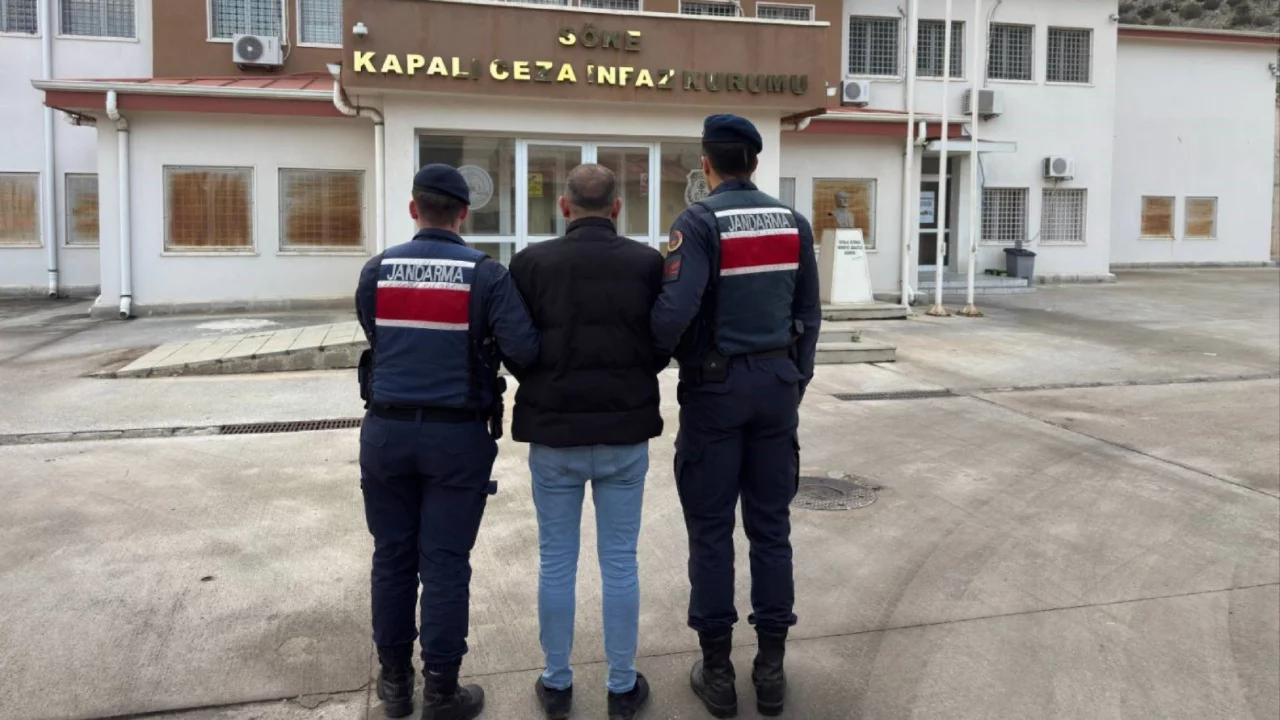 Firari h&uuml;k&uuml;ml&uuml; Aydın'da yakalandı