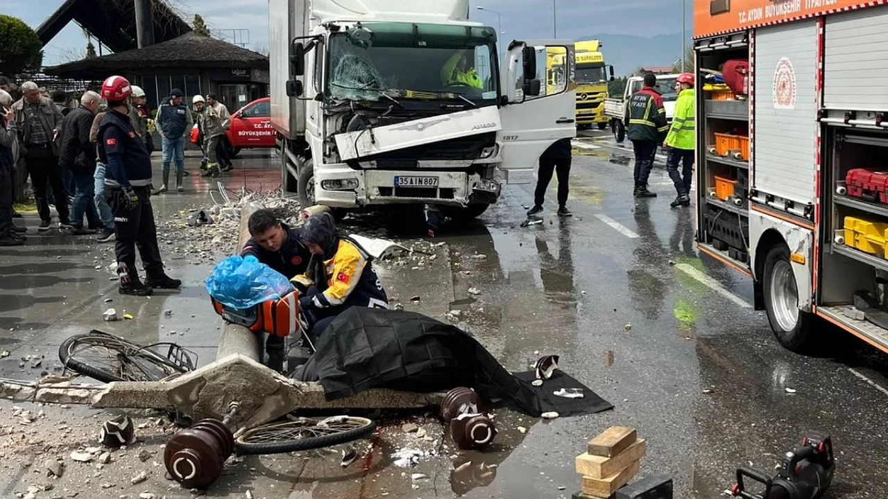Beton direğin altında kalan bisikletli hayatını kaybetti
