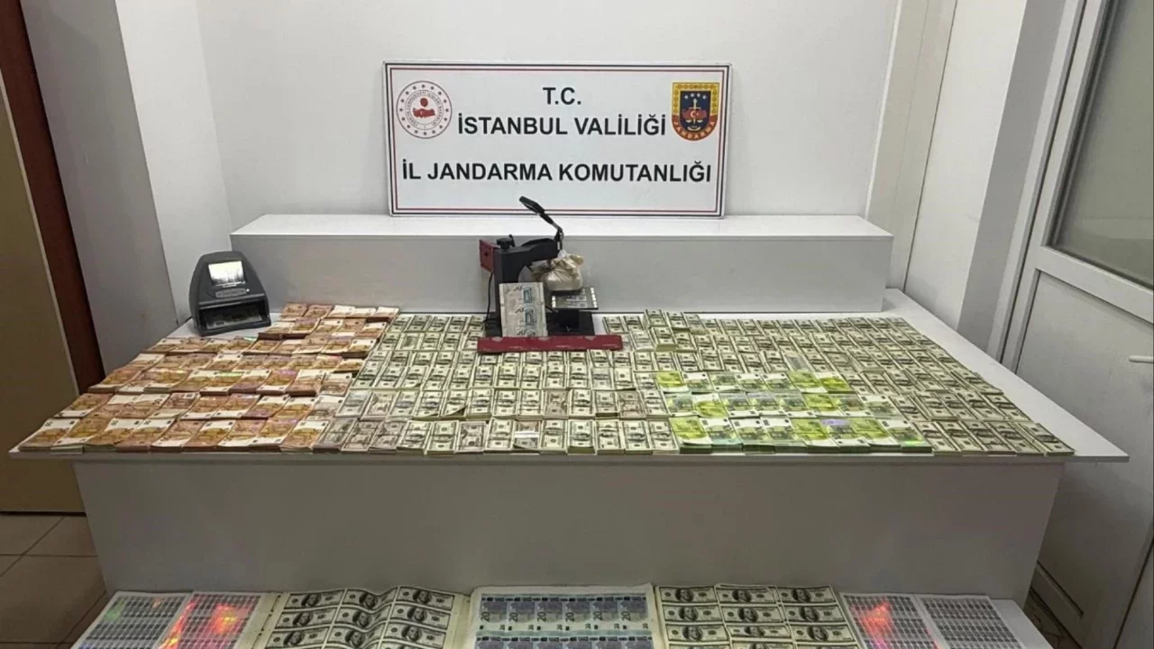 MİT ve Emniyet'ten b&uuml;y&uuml;k sahte d&ouml;viz operasyonu!