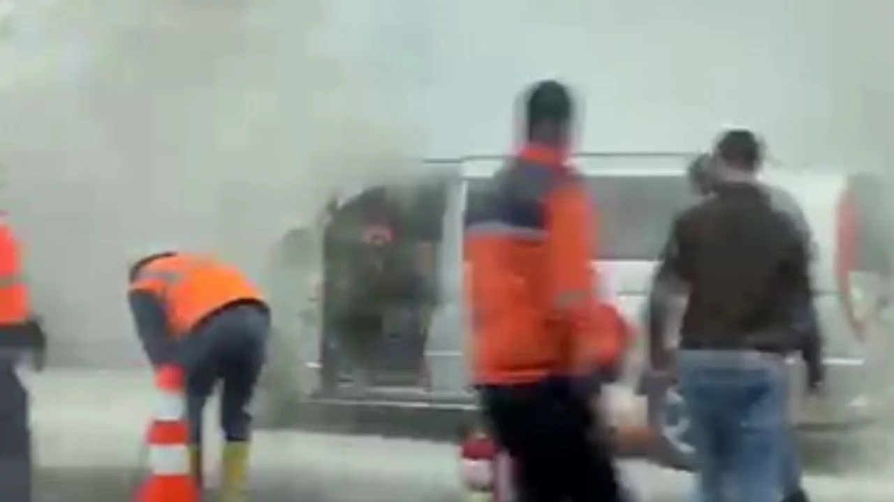 TEM'de minib&uuml;s yangını
