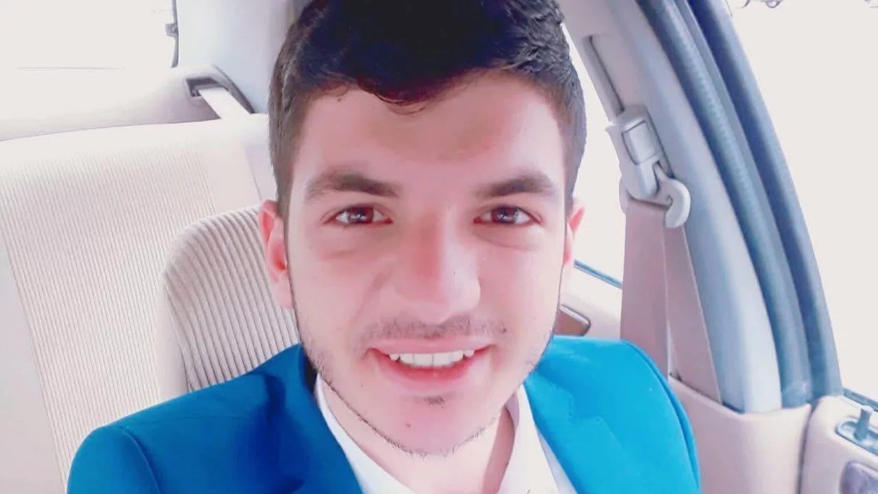Bariyerlere &ccedil;arpan motosikletin s&uuml;r&uuml;c&uuml;s&uuml; hayatını kaybetti