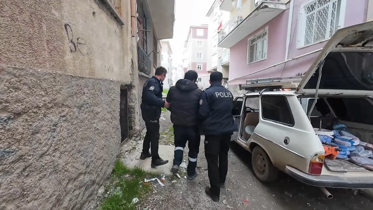 Kaza yapıp ka&ccedil;an s&uuml;r&uuml;c&uuml;ye 450 bin lira ceza