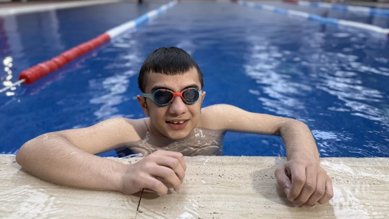 Otizmli Umut'un kula&ccedil;ları madalya getirdi