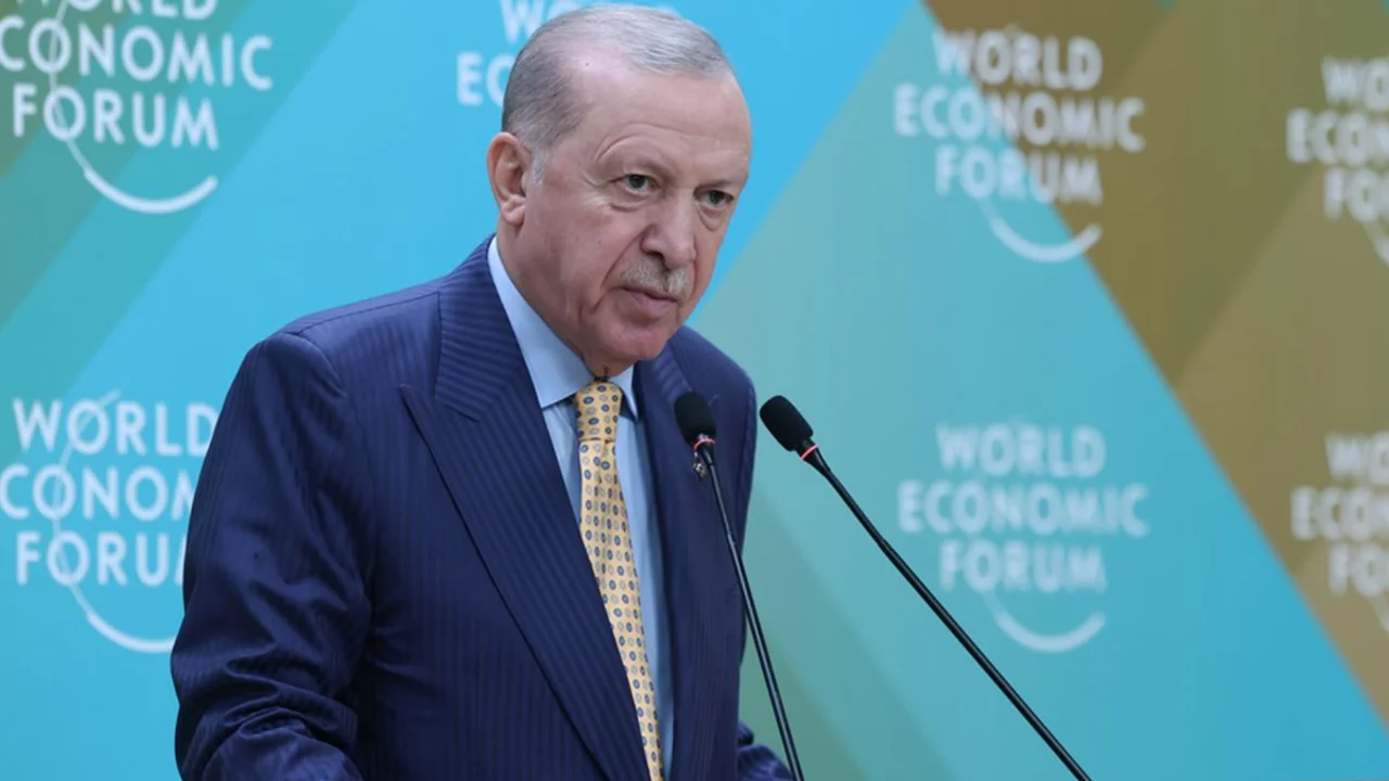 Cumhurbaşkanı Erdoğan "işaretler g&ouml;r&uuml;l&uuml;yor" deyip yeni tehlikeye dikkat &ccedil;ekti