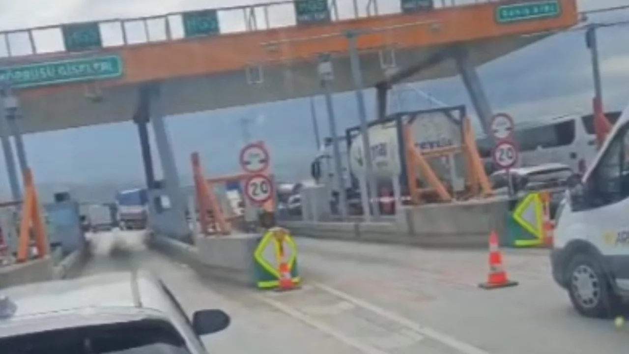Osmangazi K&ouml;pr&uuml;s&uuml;'nde korku dolu anlar! Trafik resmen durdu...