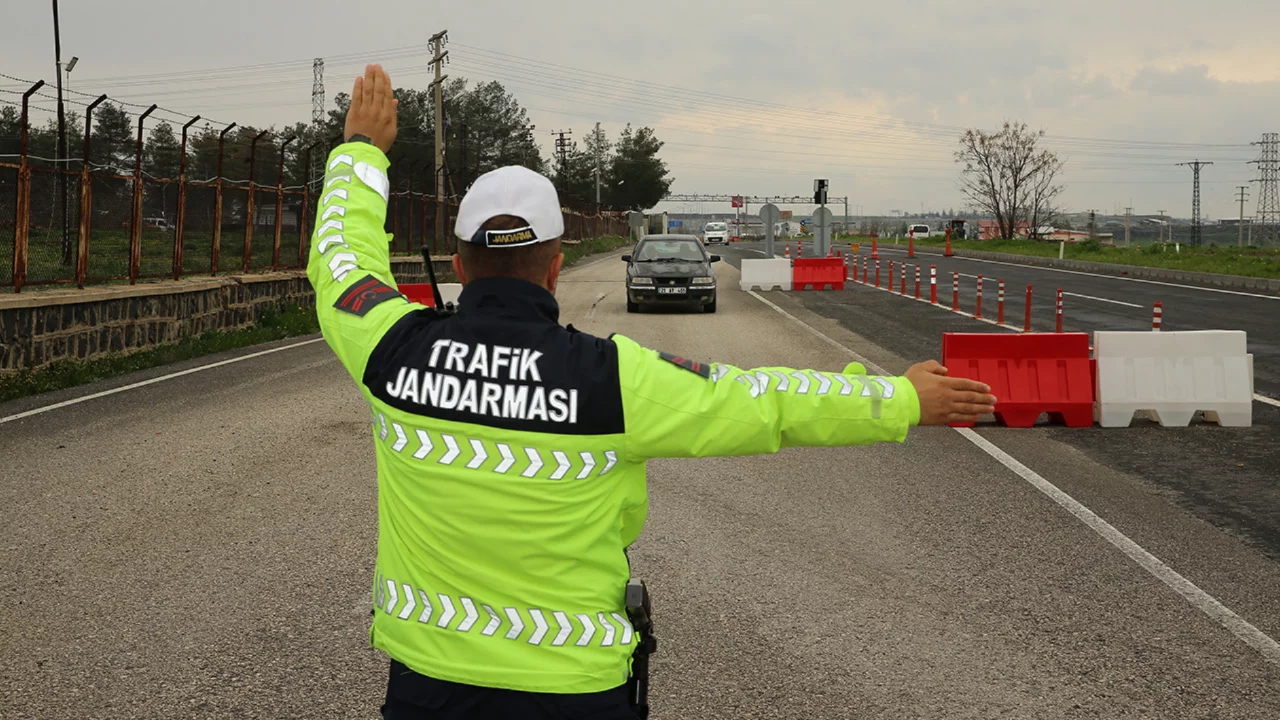 Diyarbakır'da jandarmadan trafik denetimi