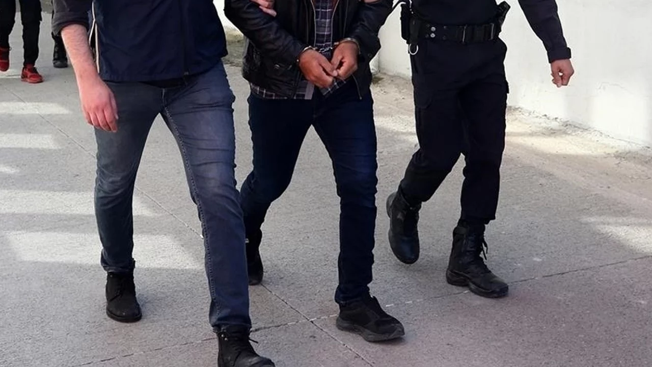 DEAŞ ve El Kaide bağlantılı 3 kişinin T&uuml;rkiye'deki mal varlıkları donduruldu