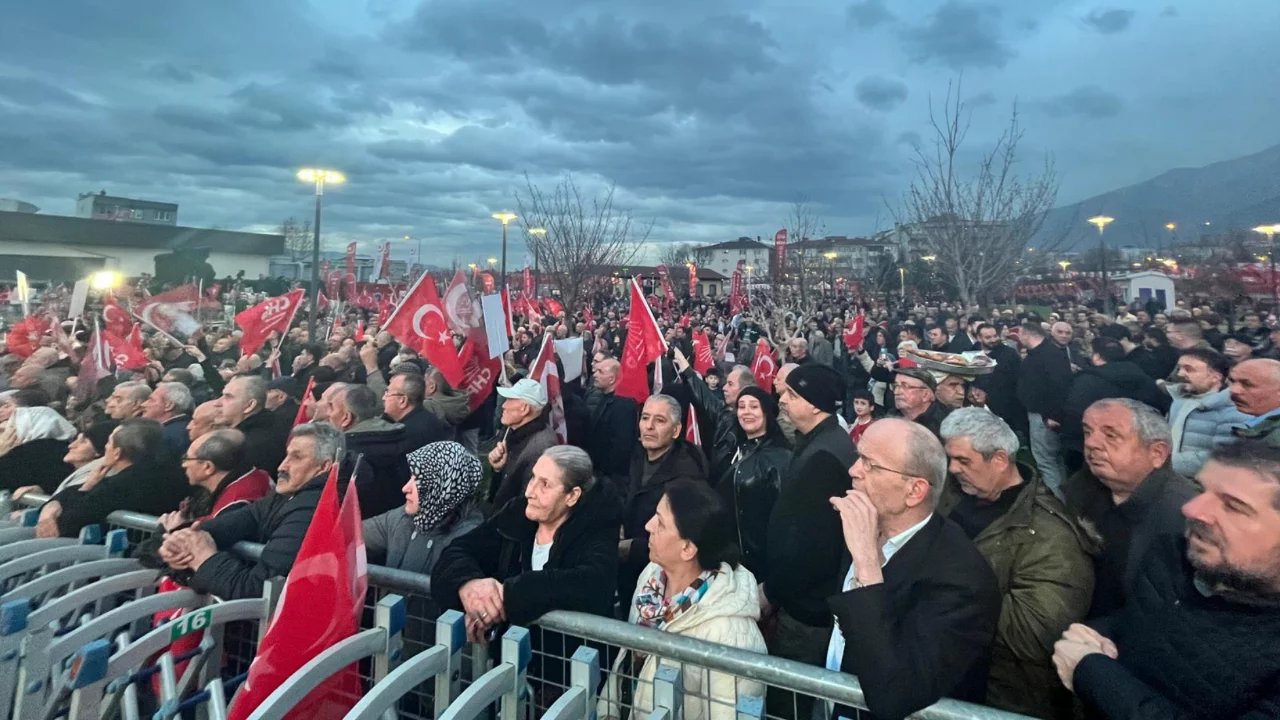 CHP lideri Özgür Özel miting için Bursa'da!