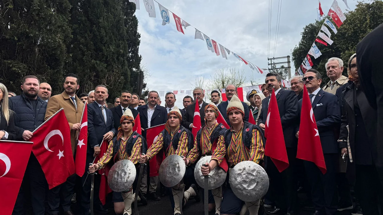 Bursa'nın 700. yılı Fetih Yürüyüşü ile kutlandı