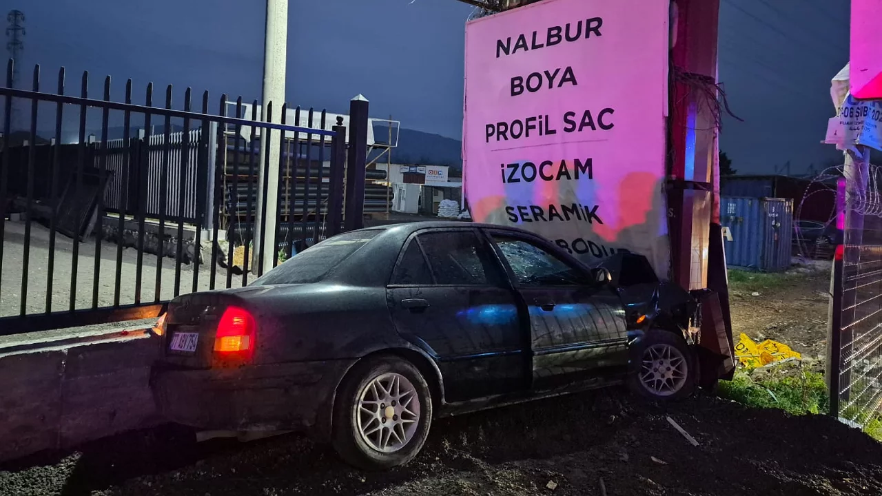 Bursa'nın kazaları ile meşhur virajında bir olay daha! ...