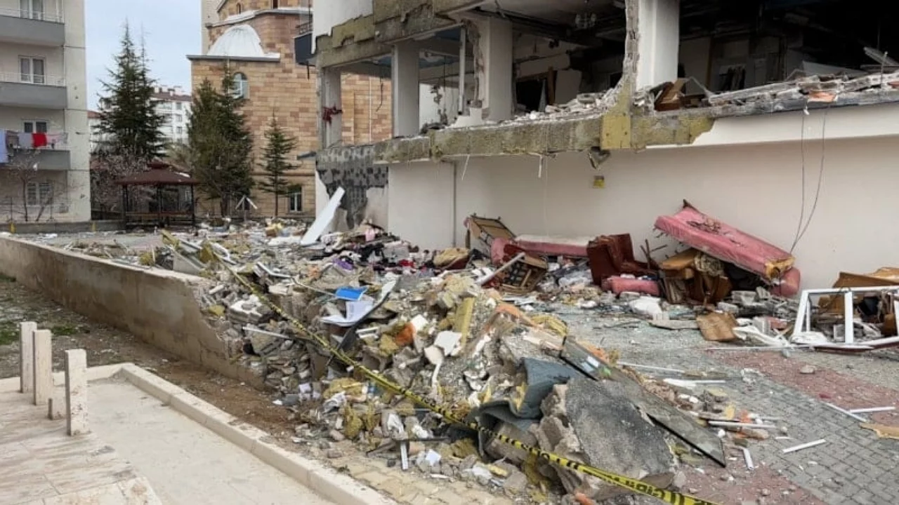 Doğalgazdan evleri patladı! Mühürlü konuta fatura geldi...